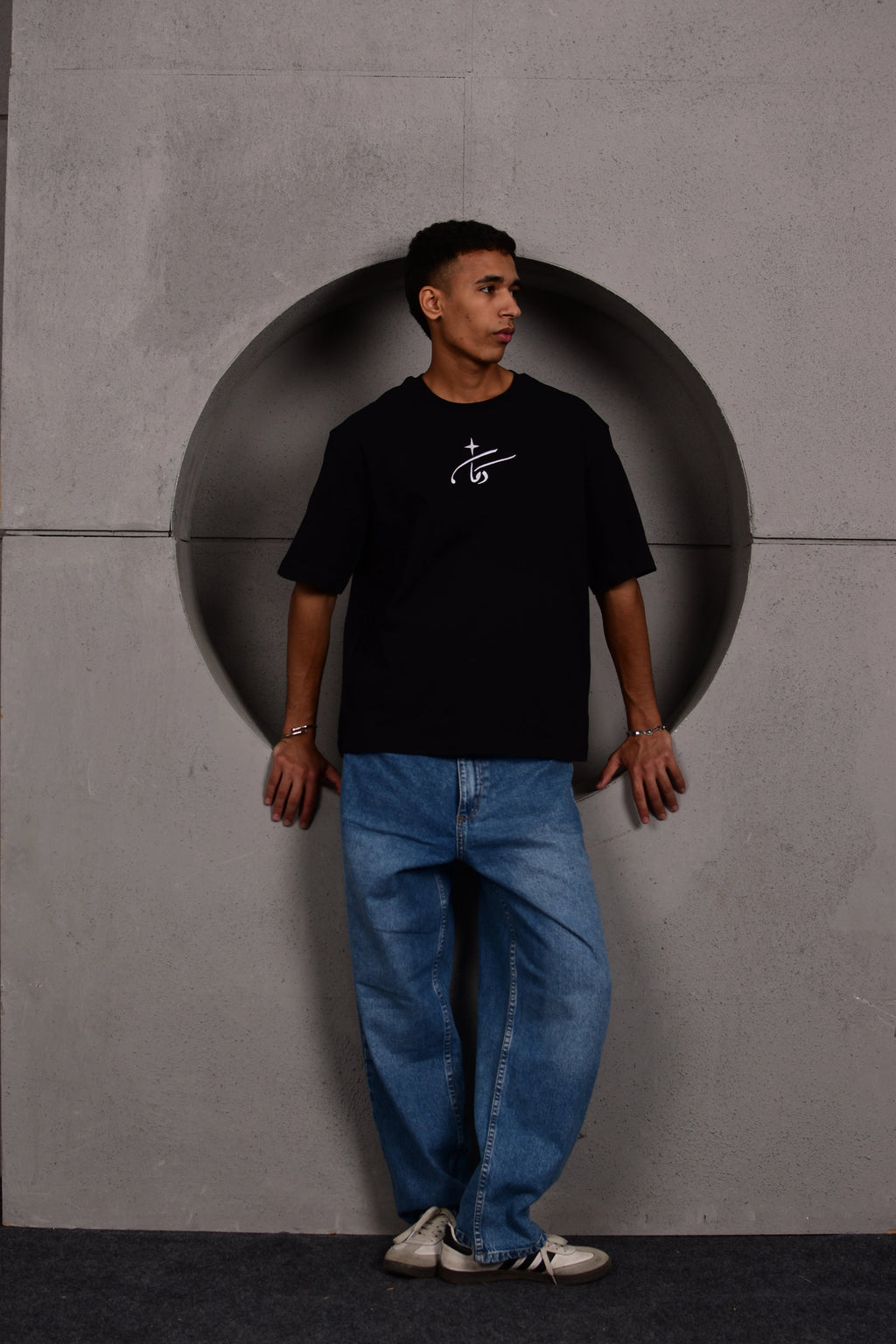 OM KALTHOUM BLACK TEE