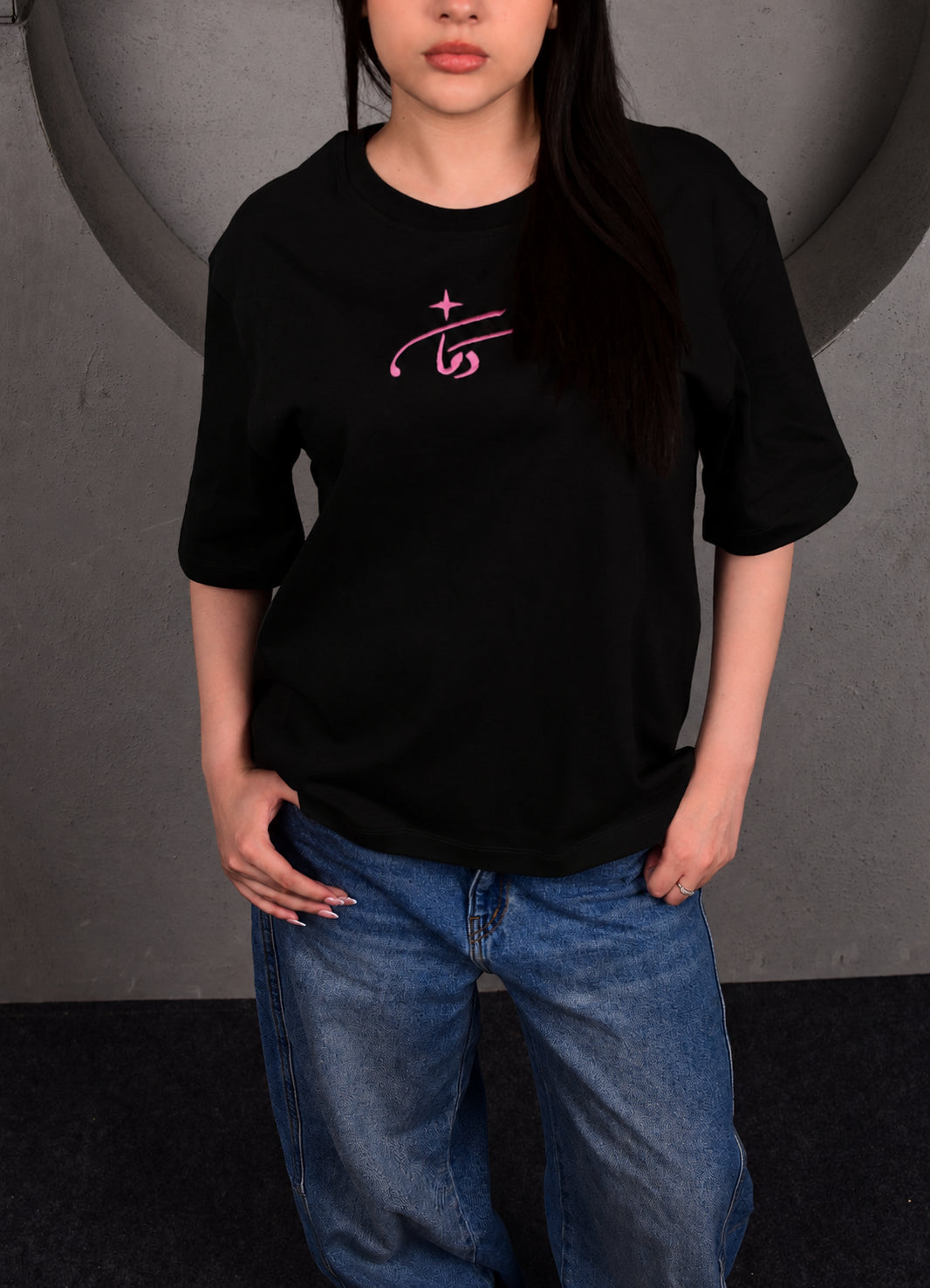 OM KALTHOUM BLACK TEE