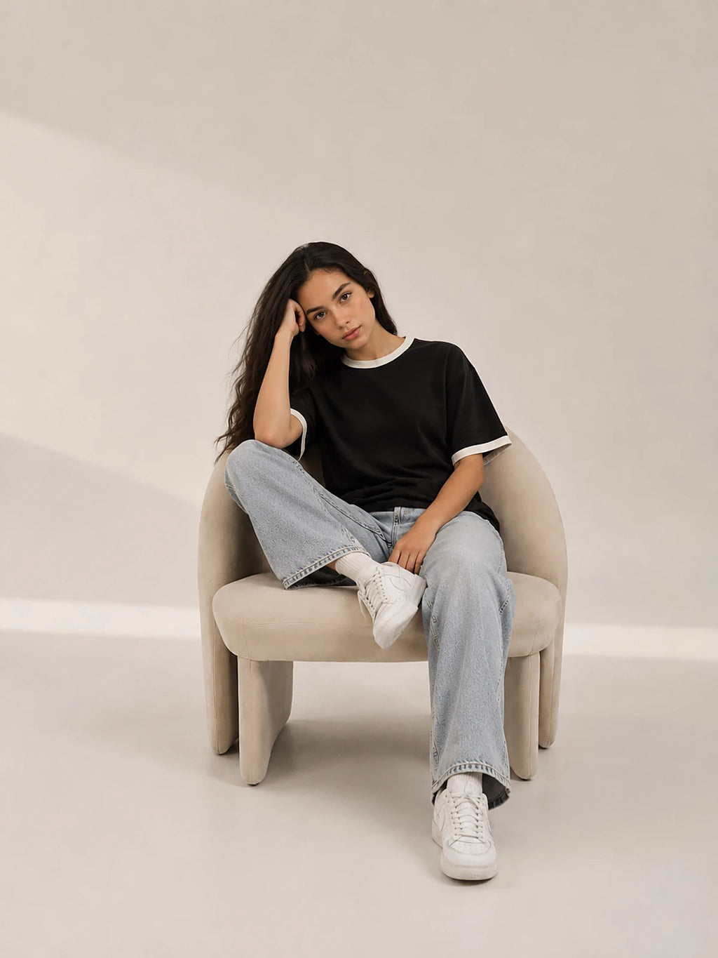 White X Black TEE